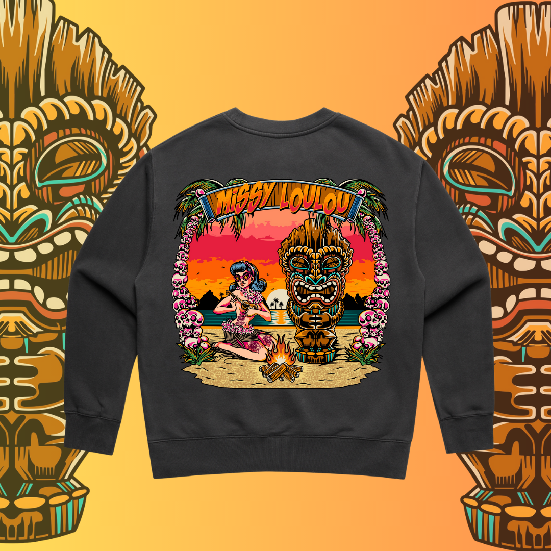 Tiki - Women's relaxed faded crew